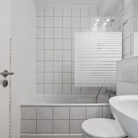 아파트 3, Direkt Am Bahnhof *