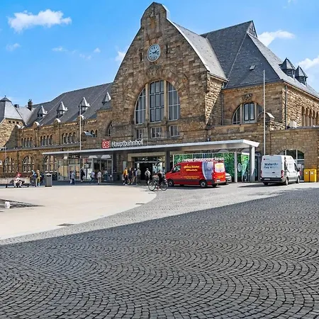 3, Direkt Am Bahnhof Aachen